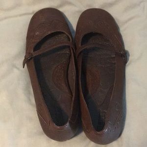 Born hand crafted footwear size 8.5
